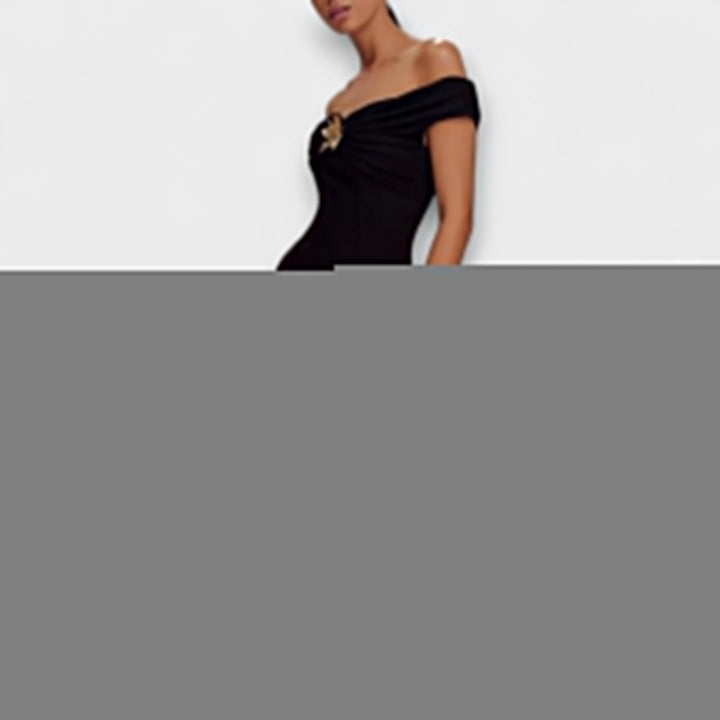 Maelie - Chic Strapless Bodycon Maxi Dress with Floral Embellishments